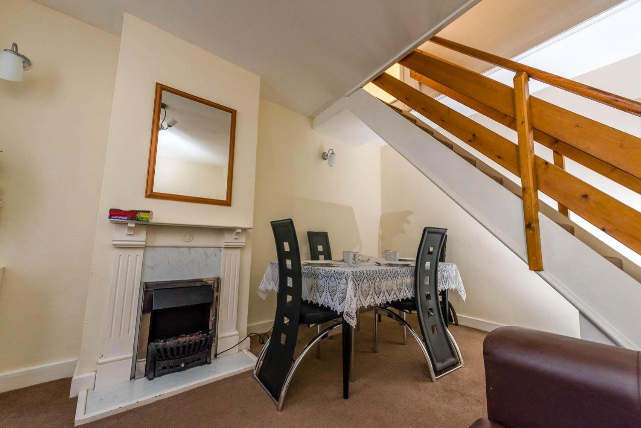 House Dover Room photo